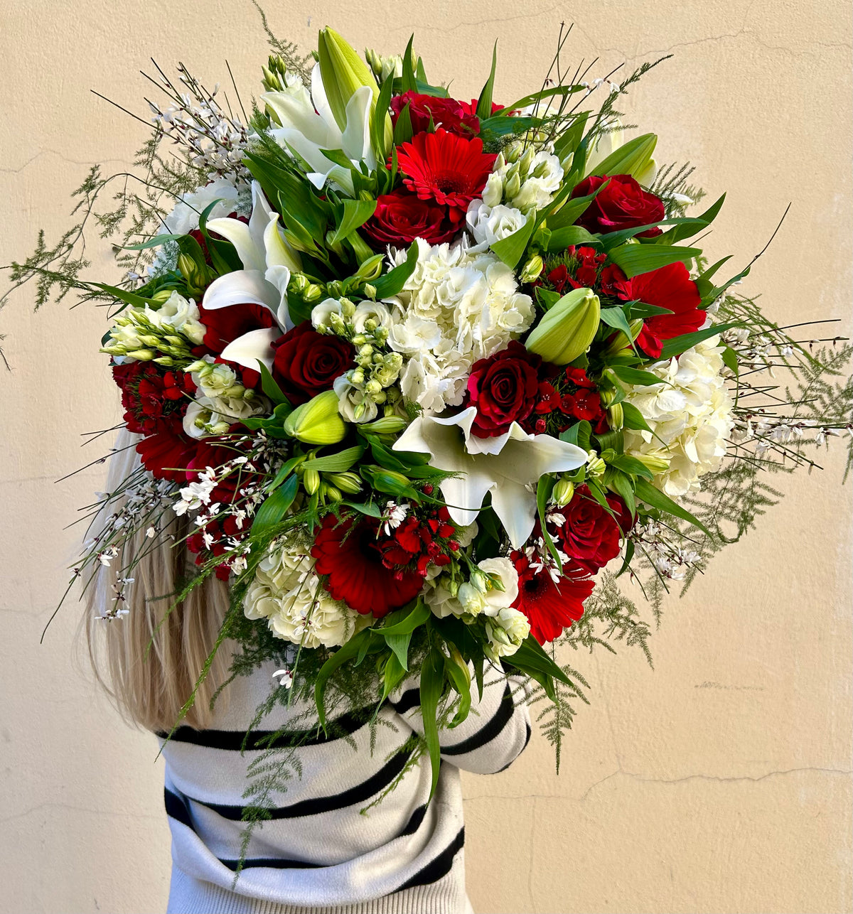 Bouquet de fleurs rouges Passion réalisé par Arc en Ciel Fleurs à Nice 