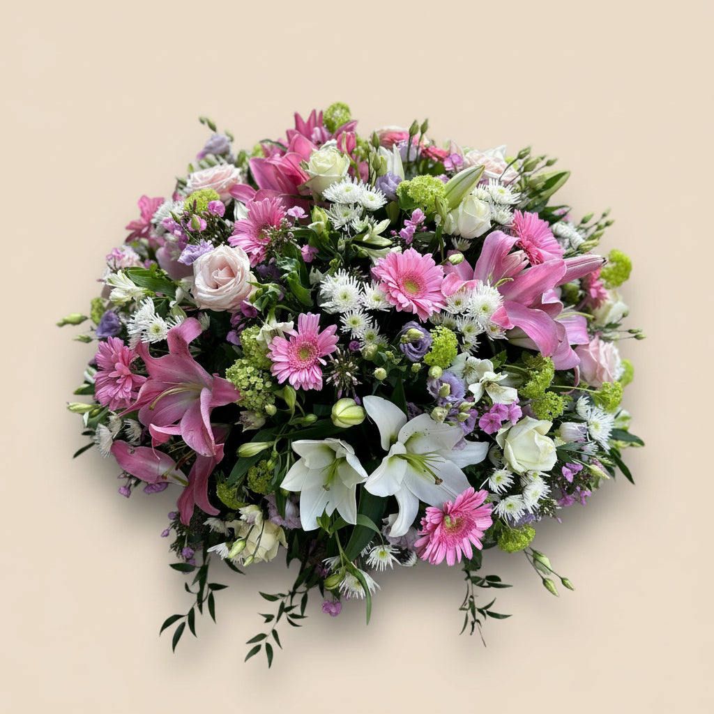 Coussin de fleurs pour obsèques Doux Souvenir réalisé par Arc en Ciel Fleurs à Nice 